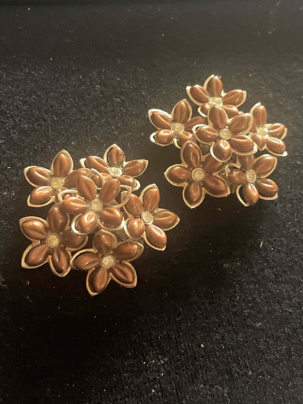 Vintage 1950s 3D Brown Enamel and Rhinestone Floral Cluster Clip-On Earrings
